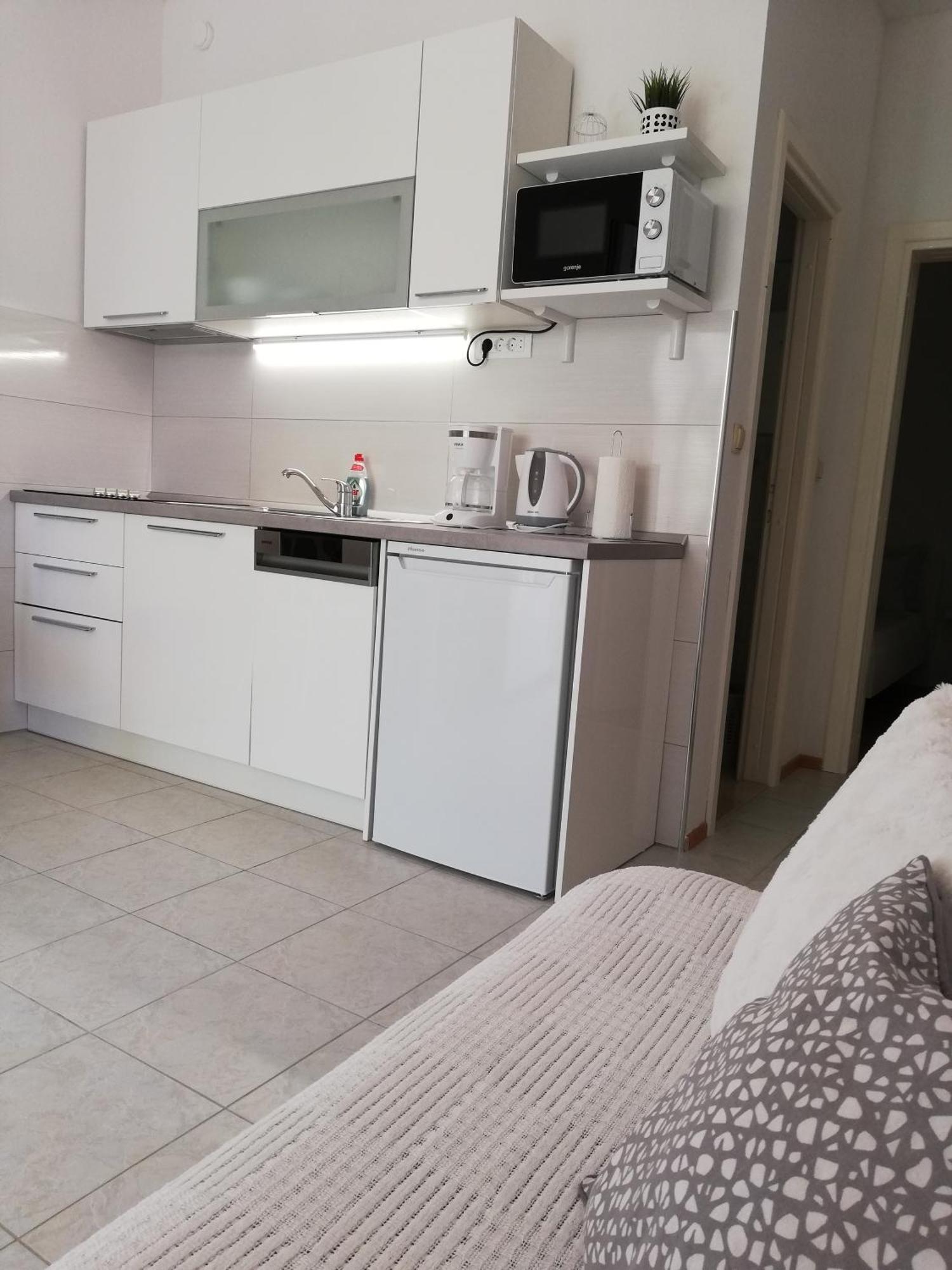 Apartments Regina Bol Bagian luar foto