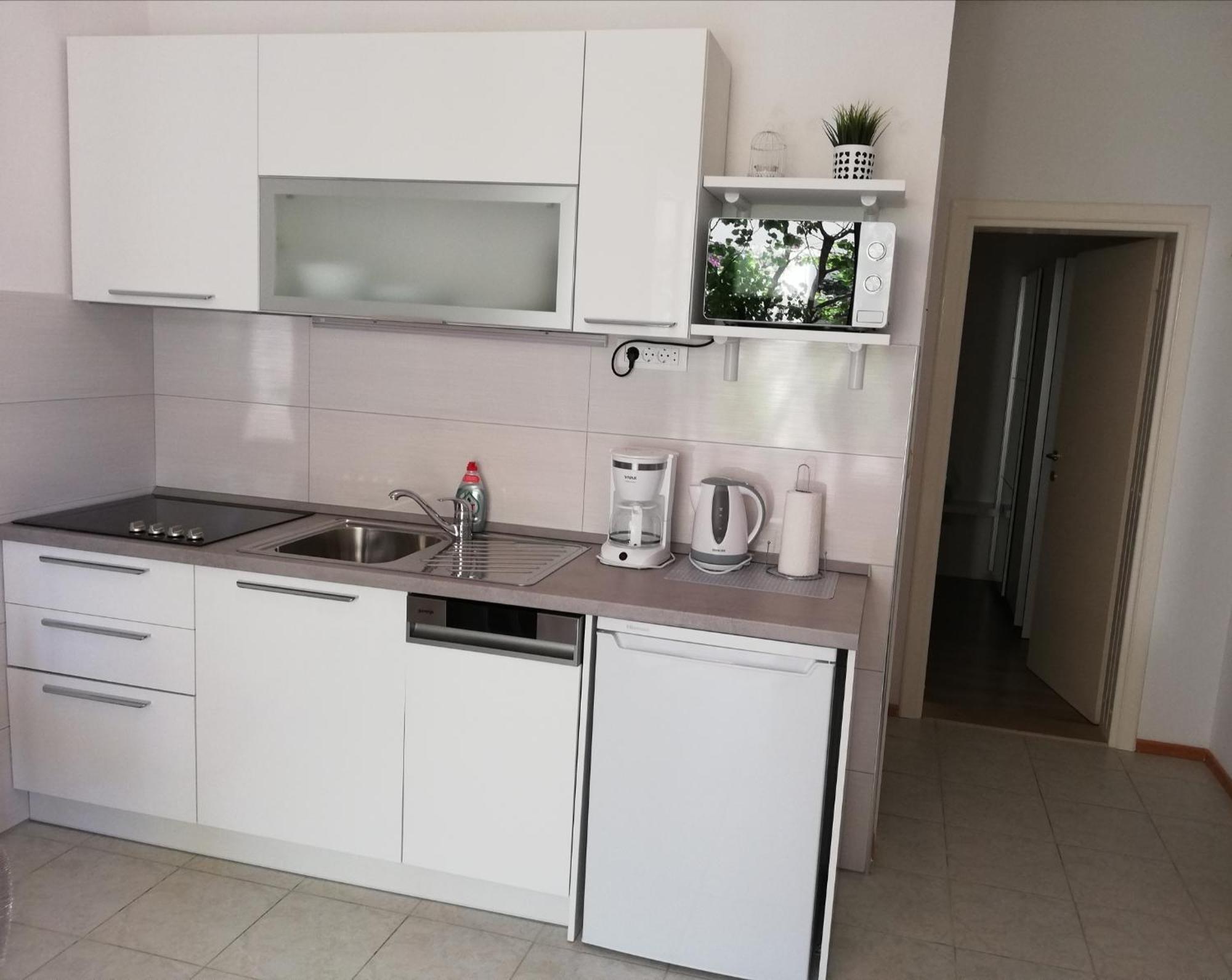 Apartments Regina Bol Bagian luar foto